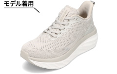 モデル着用 Cirrus W BGE