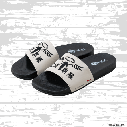 TR-1100（レディース）、TR-2100（メンズ） 両足　斜め