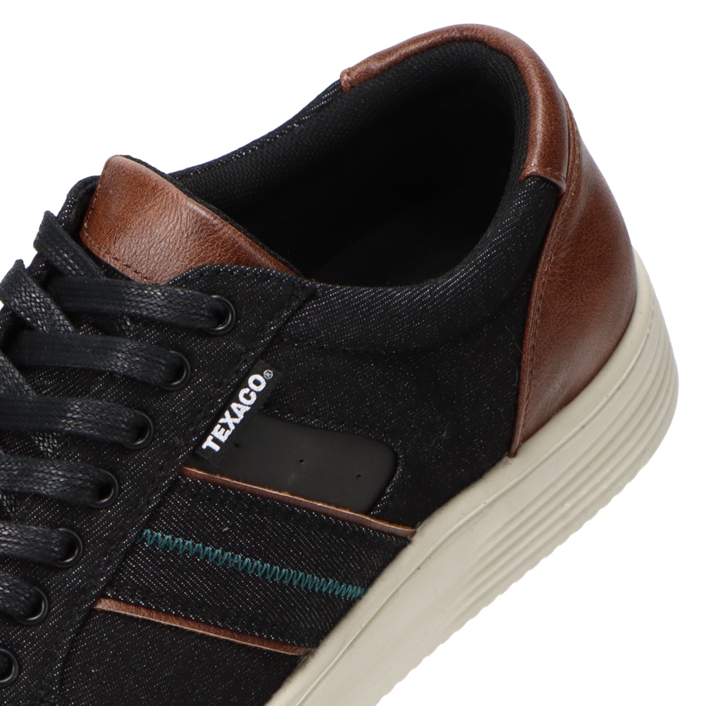 レースアップシューズ