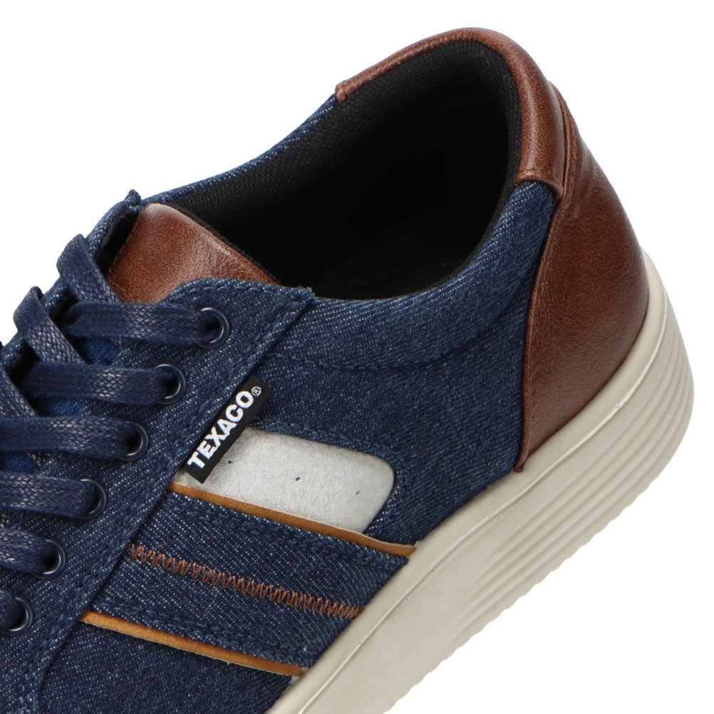 レースアップシューズ