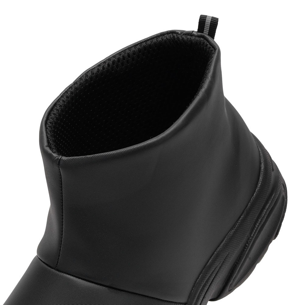 軽量レインブーツ