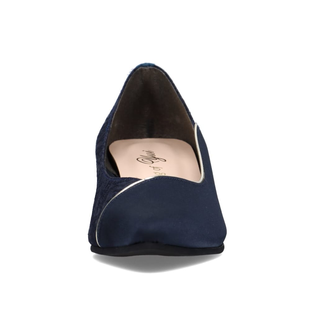 Feeling of Yui フィーリングオブユイ ポインテッドトゥパンプス