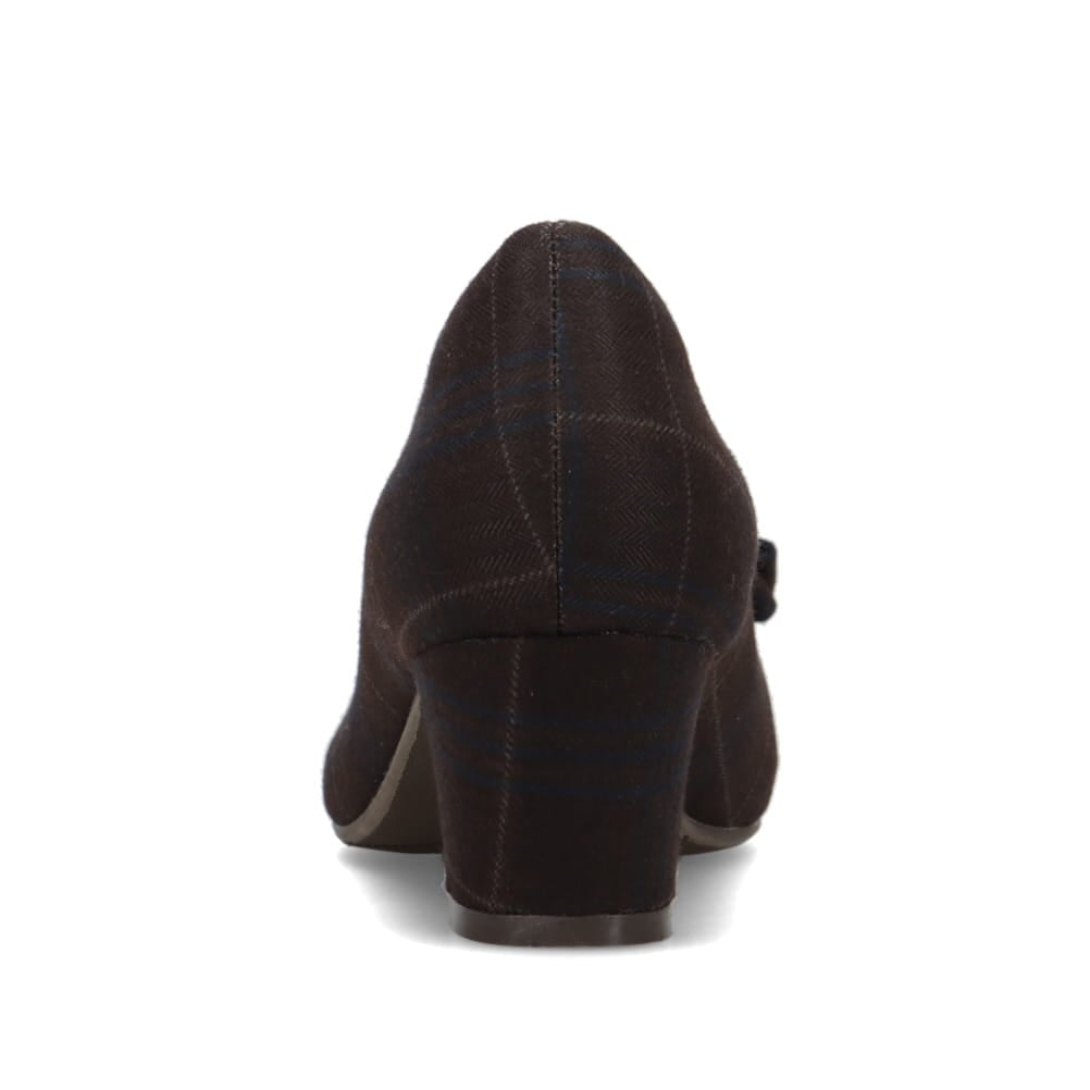 ポインテッドトゥ リボンパンプス