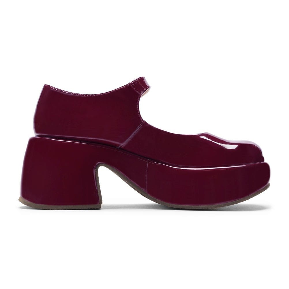 厚底おでこストラップパンプス