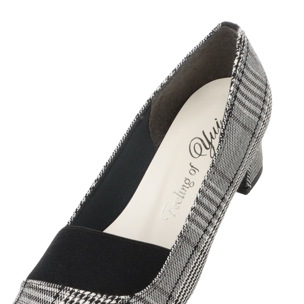 スクエアトゥローヒールパンプス