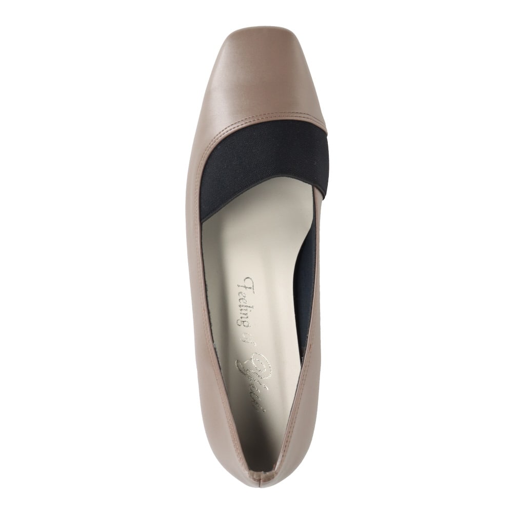 スクエアトゥローヒールパンプス