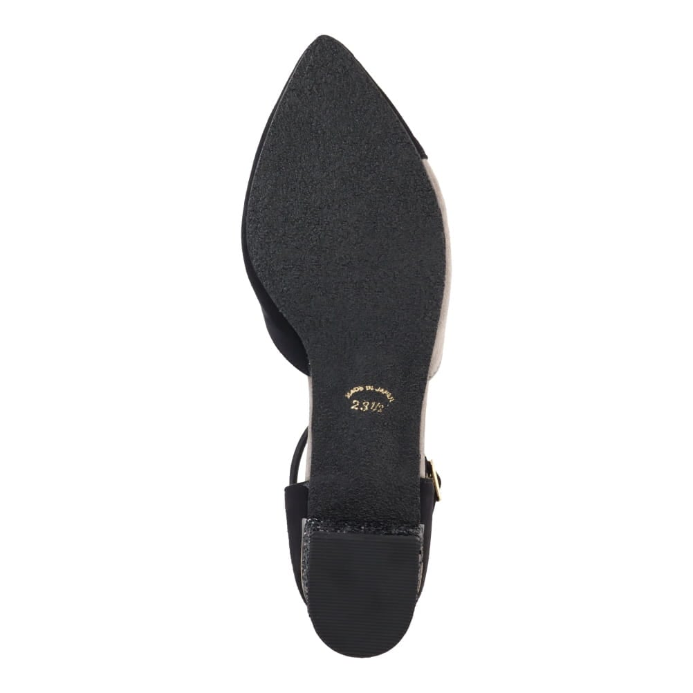 ストラップパンプス