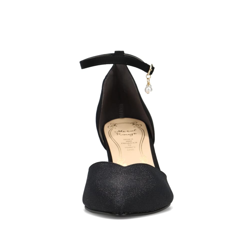 ストラップパンプス