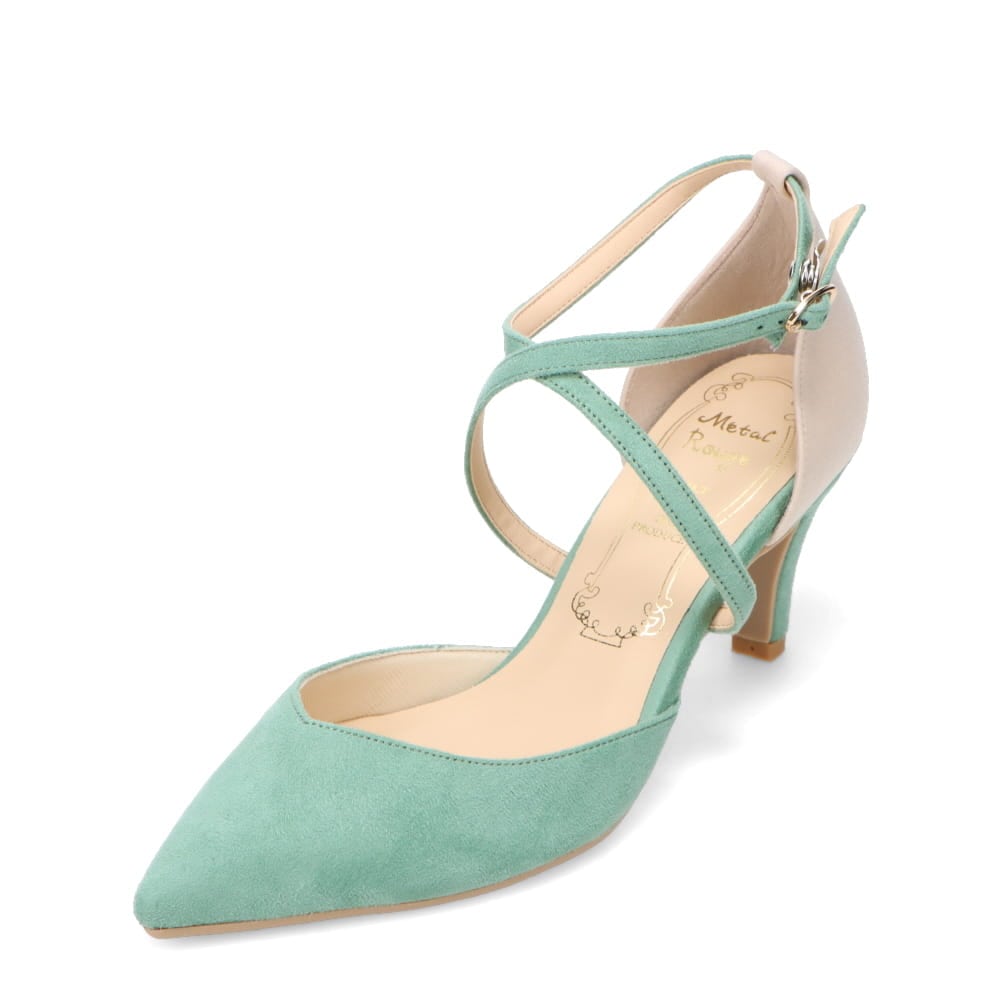 クロスストラップパンプス