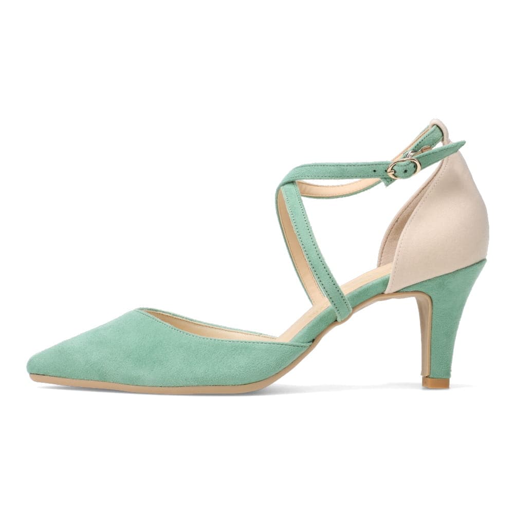 クロスストラップパンプス