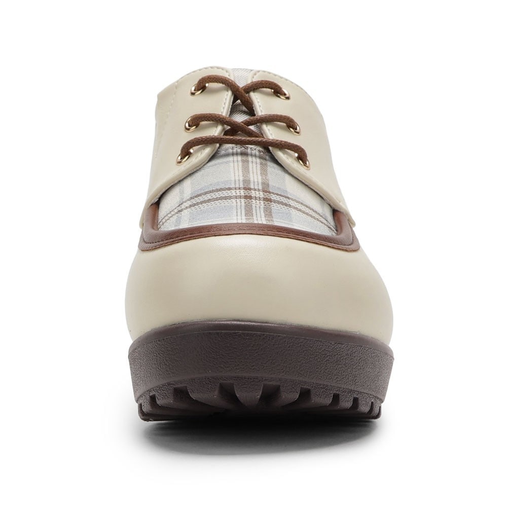 レースアップカジュアルシューズ