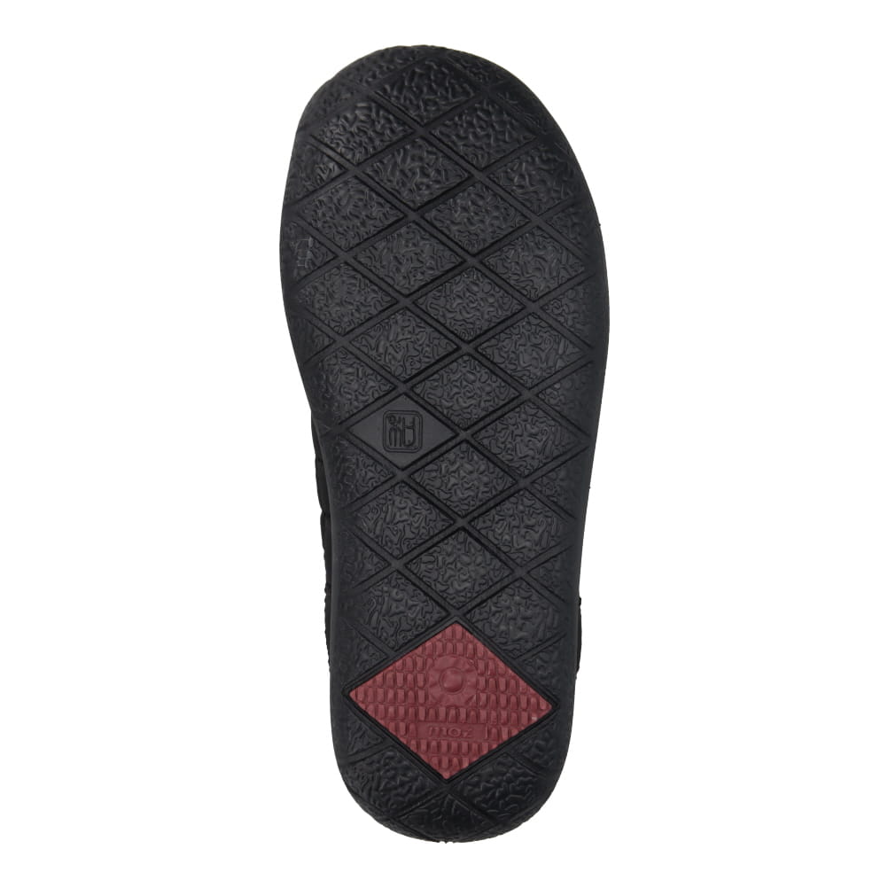 かかとが踏めるスリッポン