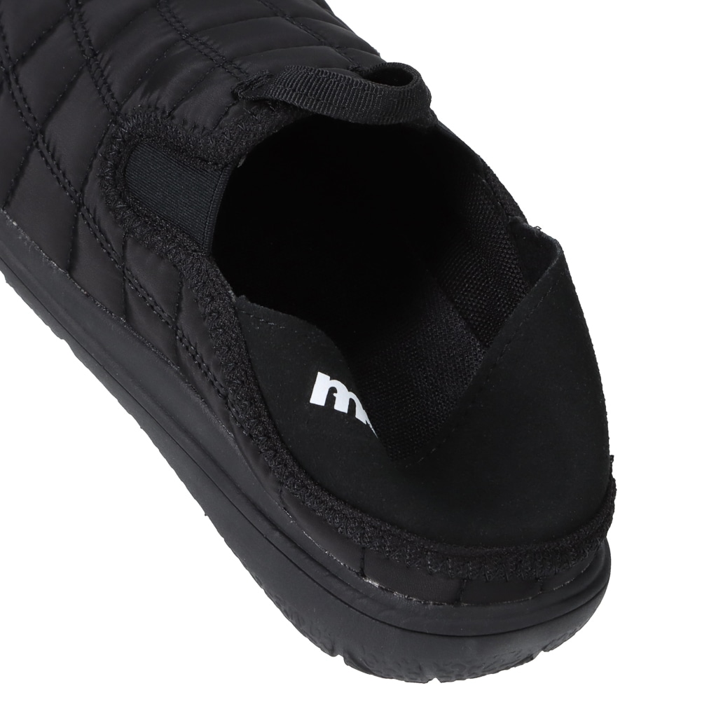 かかとが踏めるスリッポン