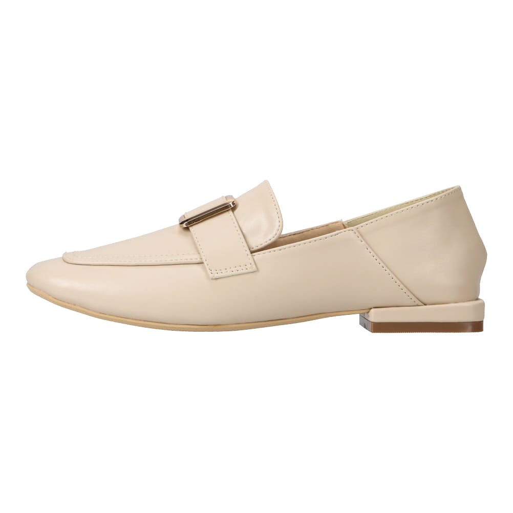 かかとが踏めるバックルモチーフカジュアルシューズ