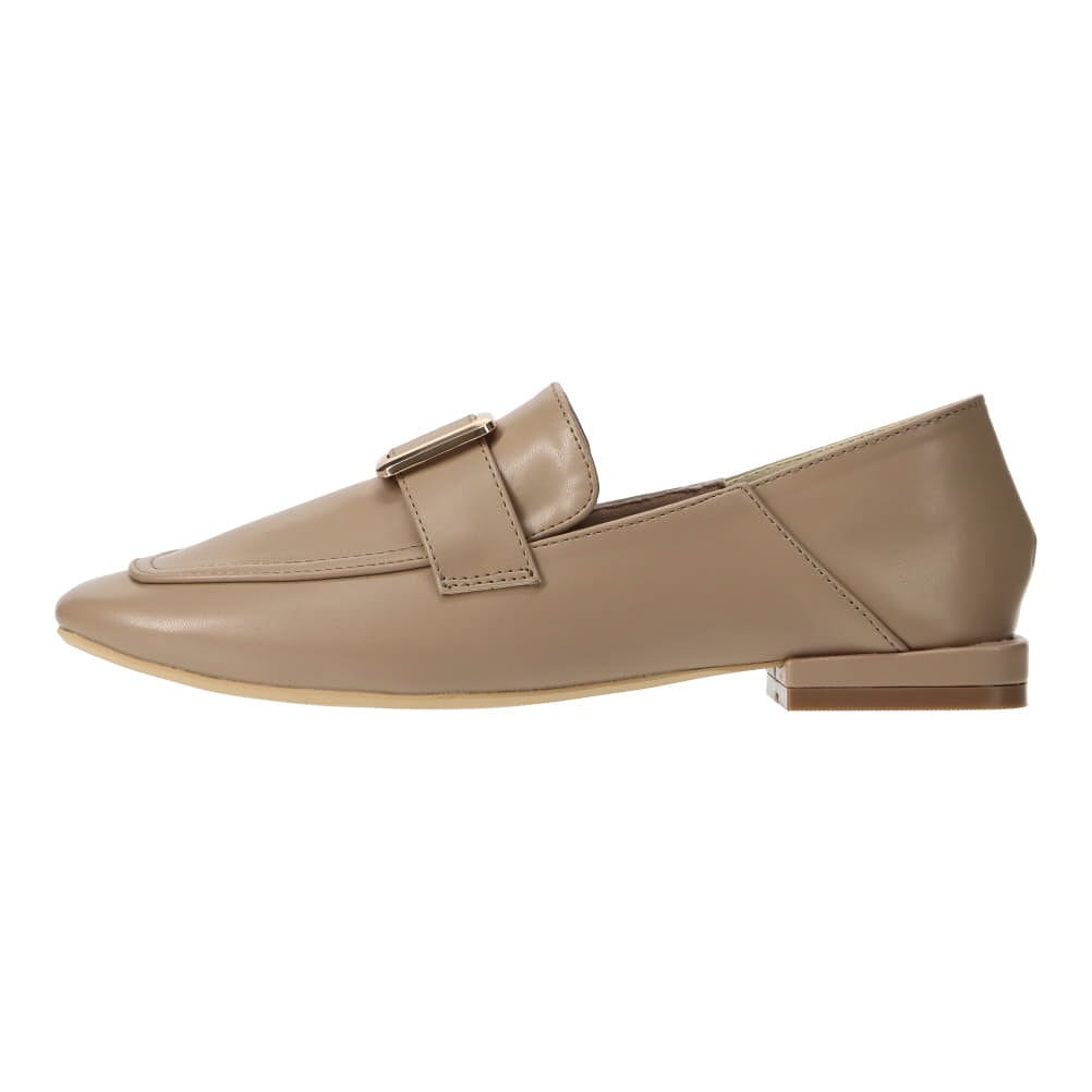 かかとが踏めるバックルモチーフカジュアルシューズ