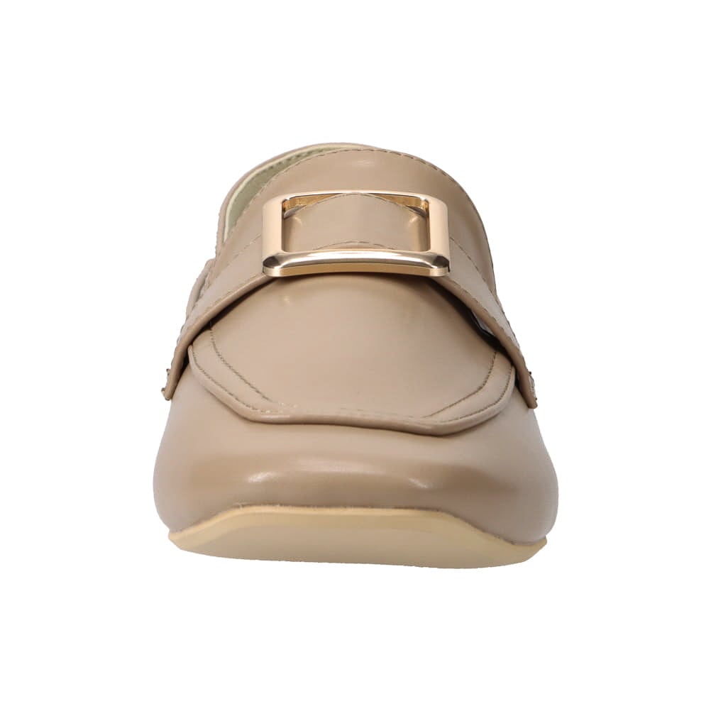 かかとが踏めるバックルモチーフカジュアルシューズ