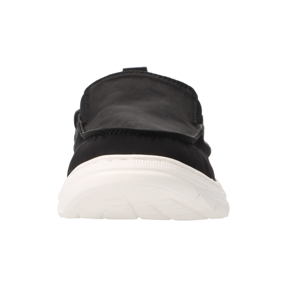 洗える軽量カジュアルシューズ