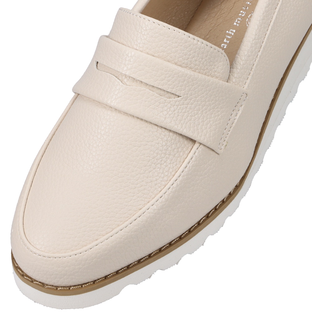 厚底ローファー