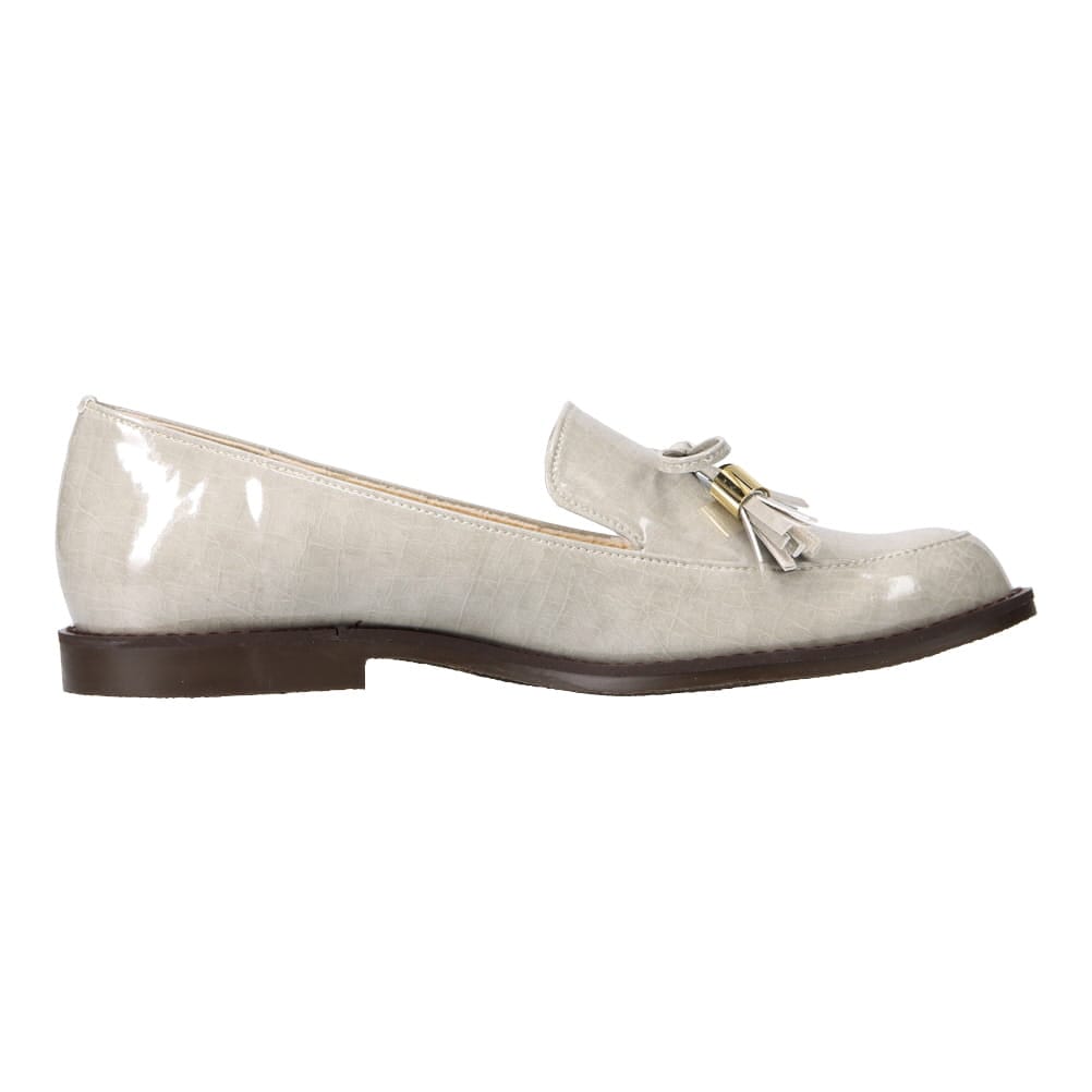 タッセル付きエナメルローファーパンプス