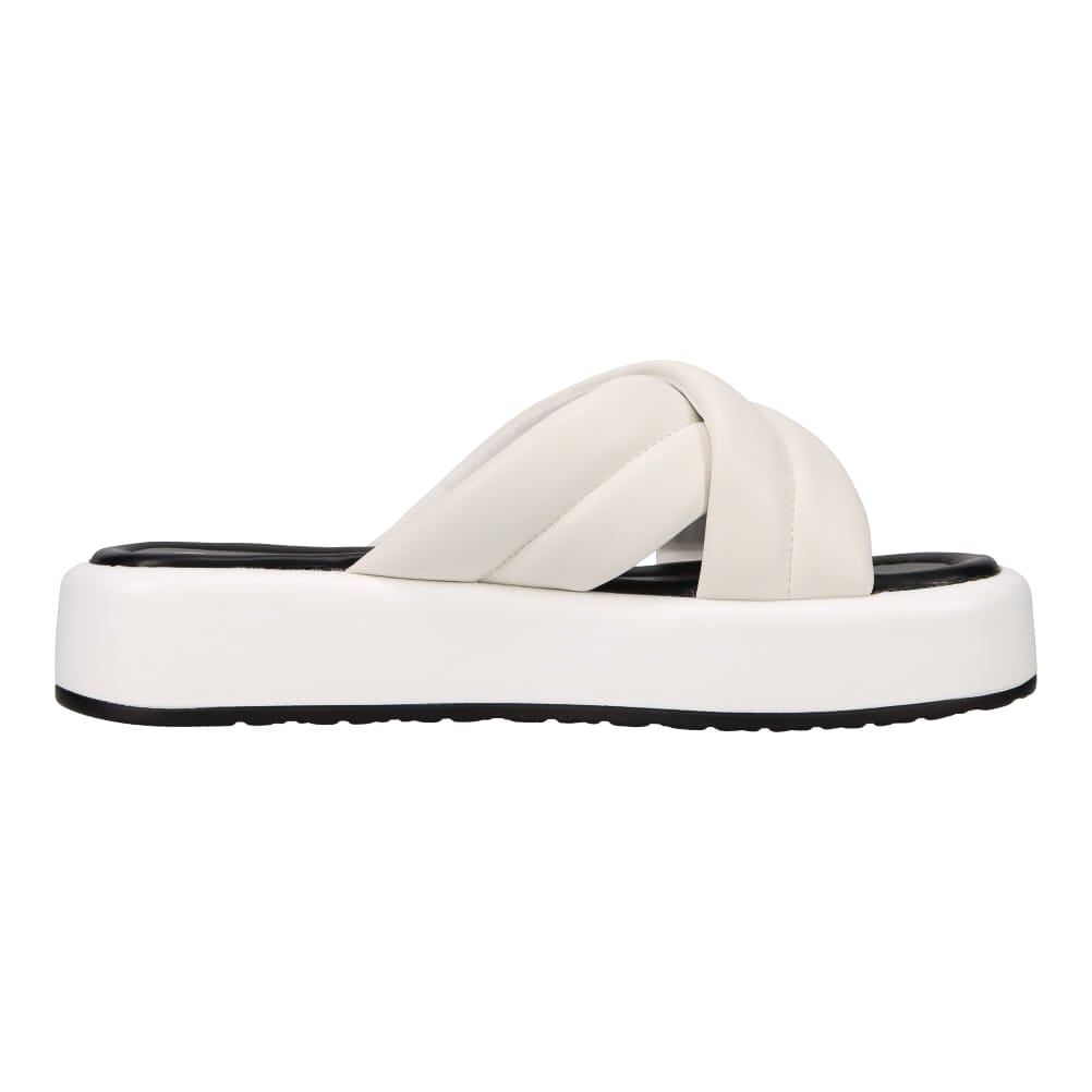 ボリュームパデットサンダル