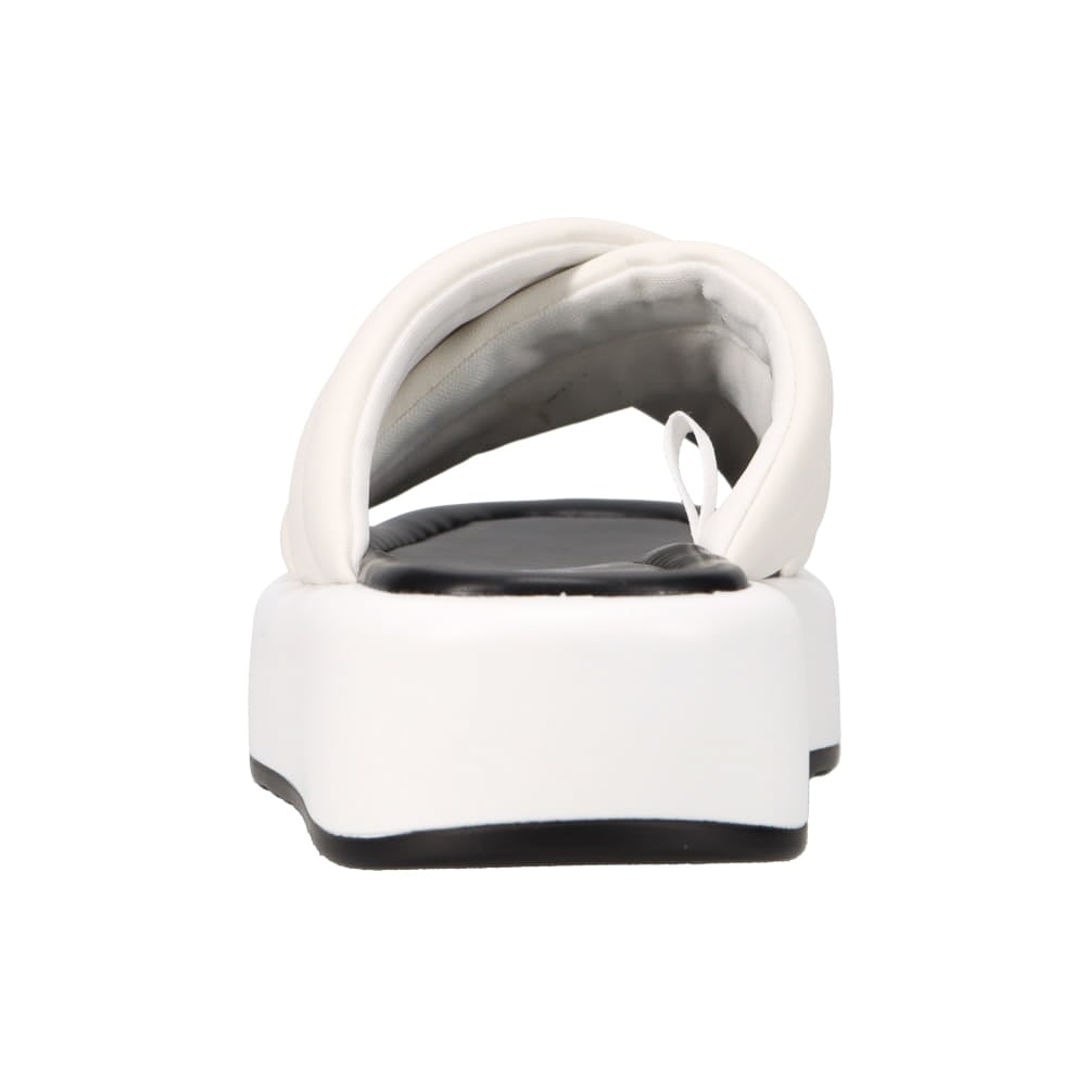 ボリュームパデットサンダル