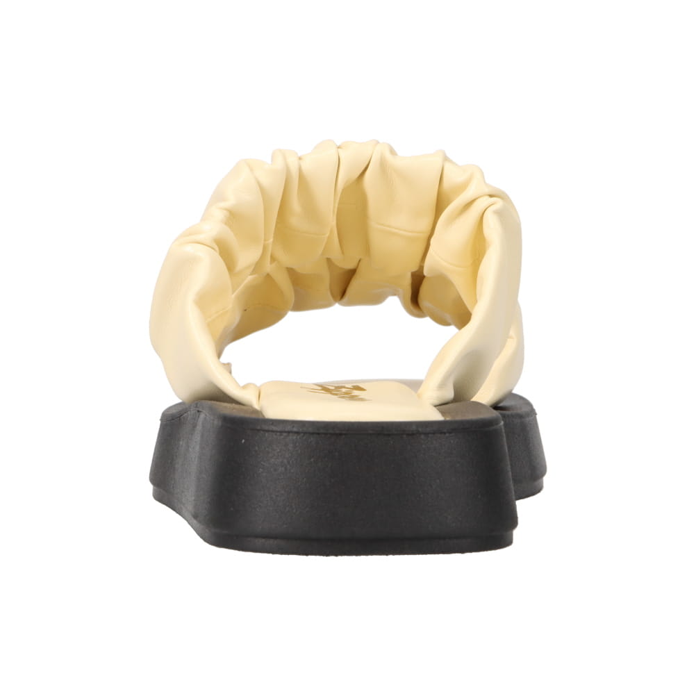 シュシュ風フラットサンダル