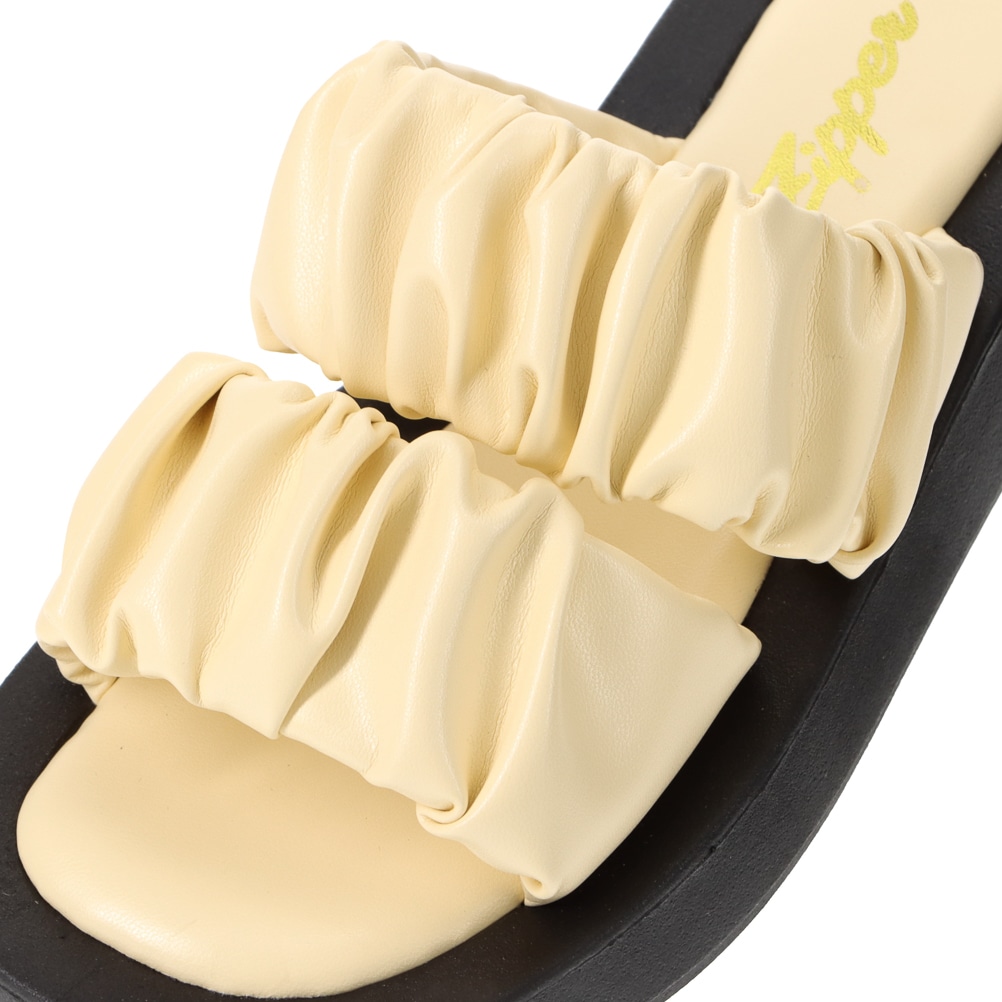 シュシュ風フラットサンダル