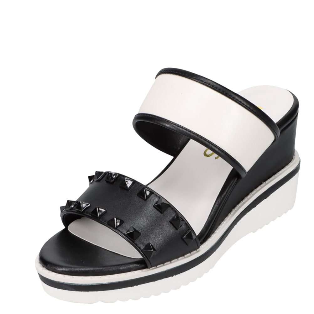 スタッズ厚底スポーティーサンダル