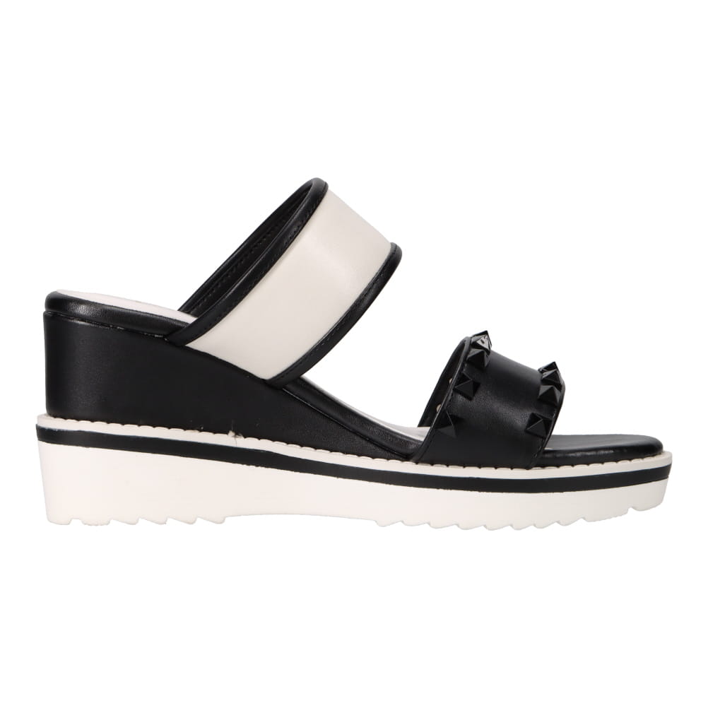 スタッズ厚底スポーティーサンダル