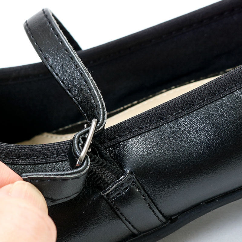 ラウンドトゥパンプス