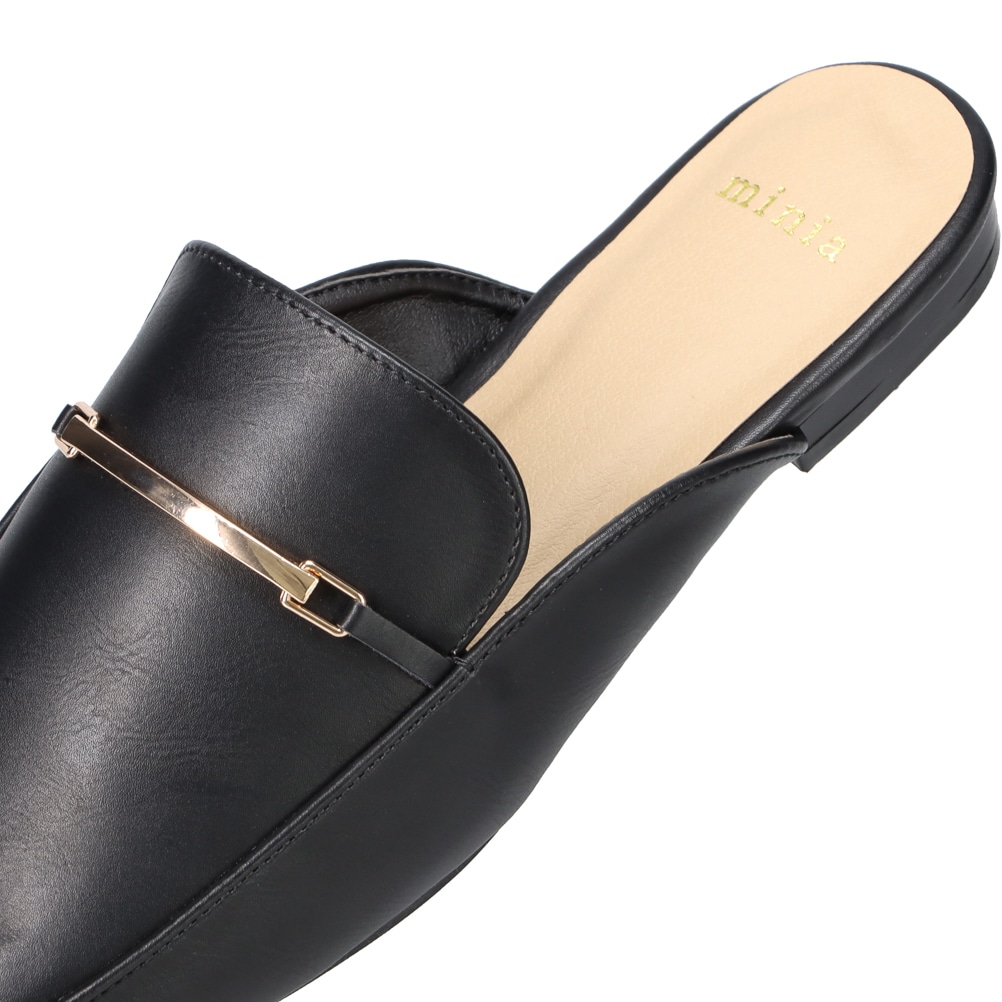 ビット付きローファーサンダル