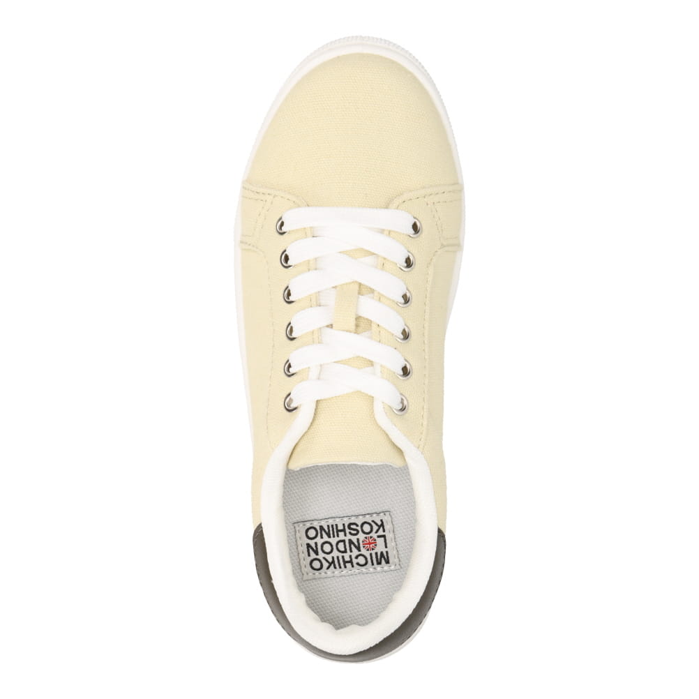 カジュアルシューズ