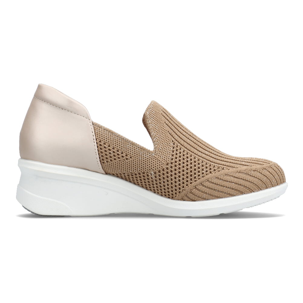 ヒールアップスリッポン