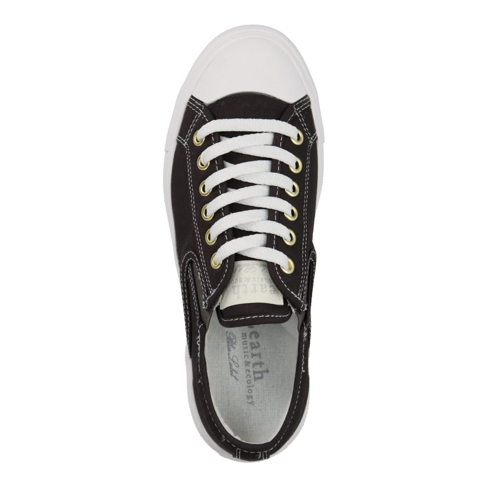 カジュアルスニーカー