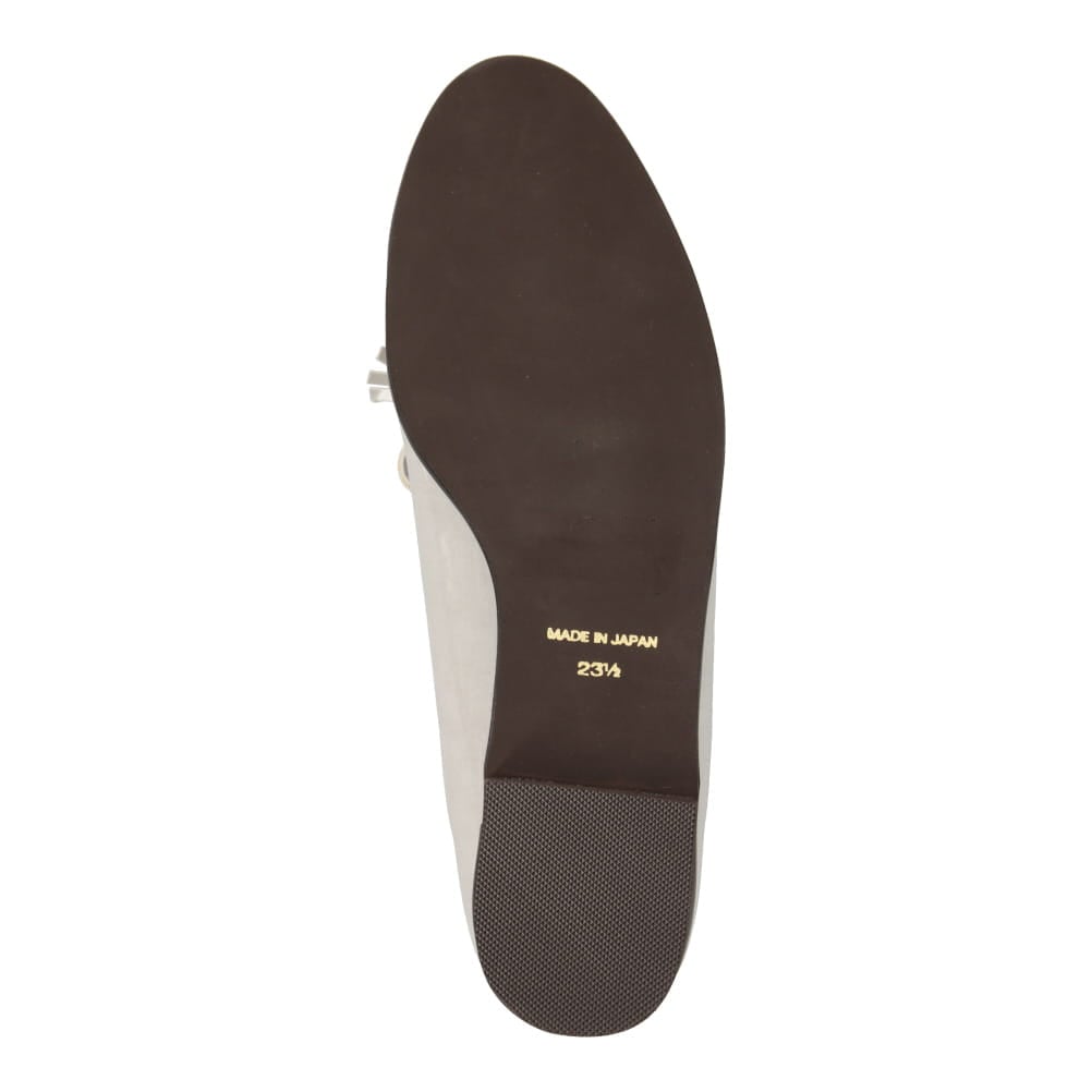 リボン付きローファー