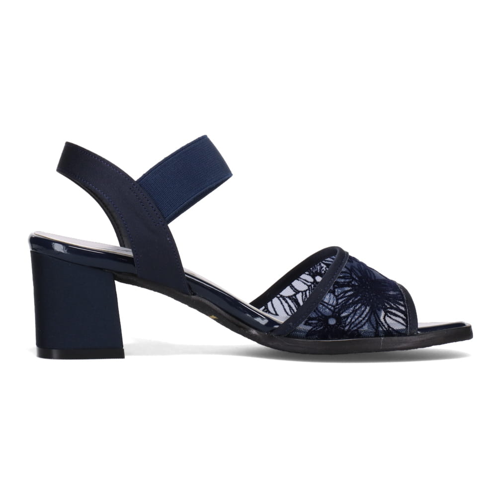 チュールサンダル