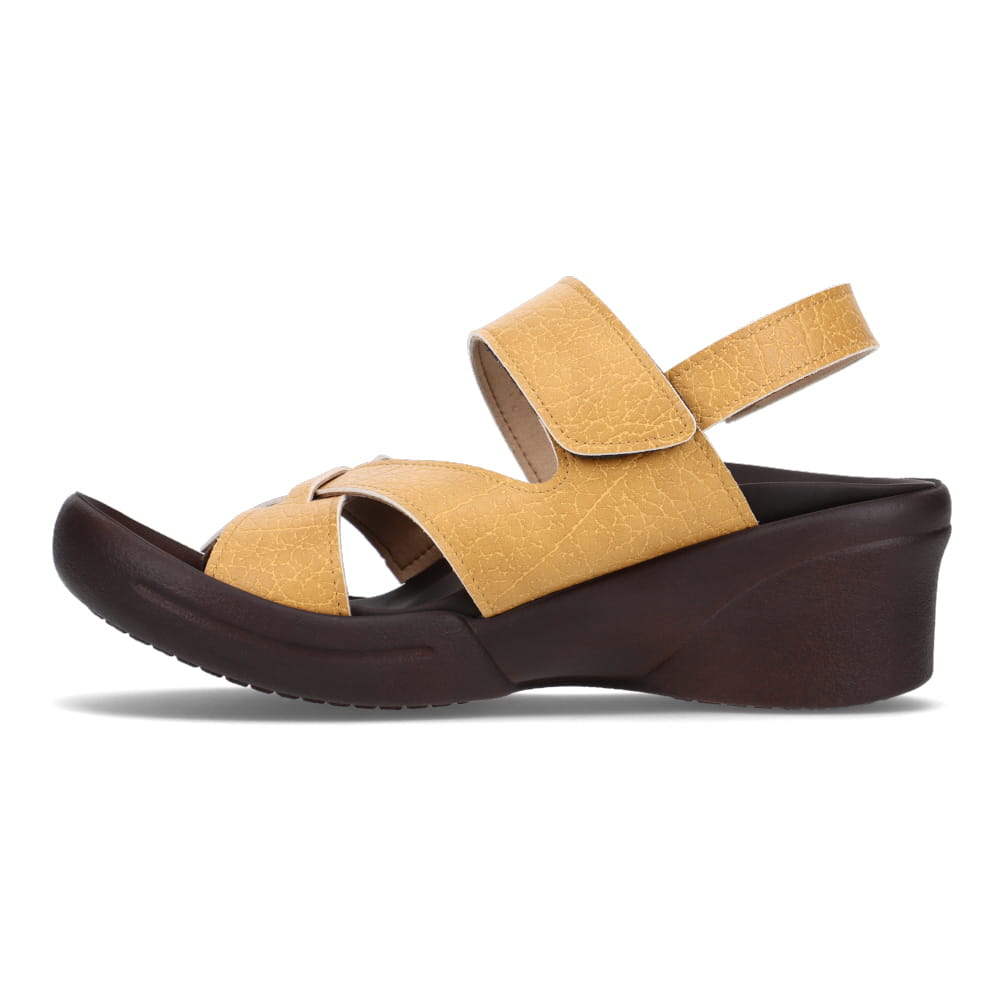 クロスベルトウェッジサンダル