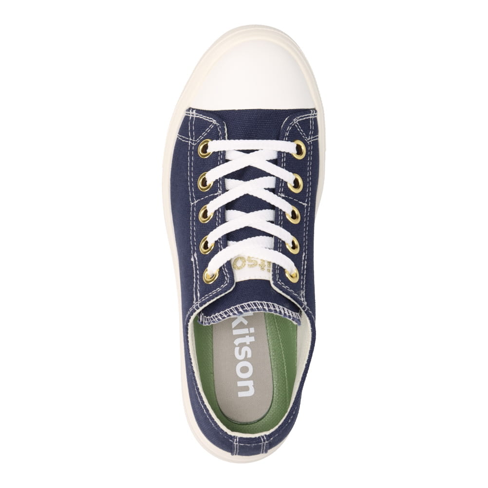 紐なしで履ける2WAYスニーカー