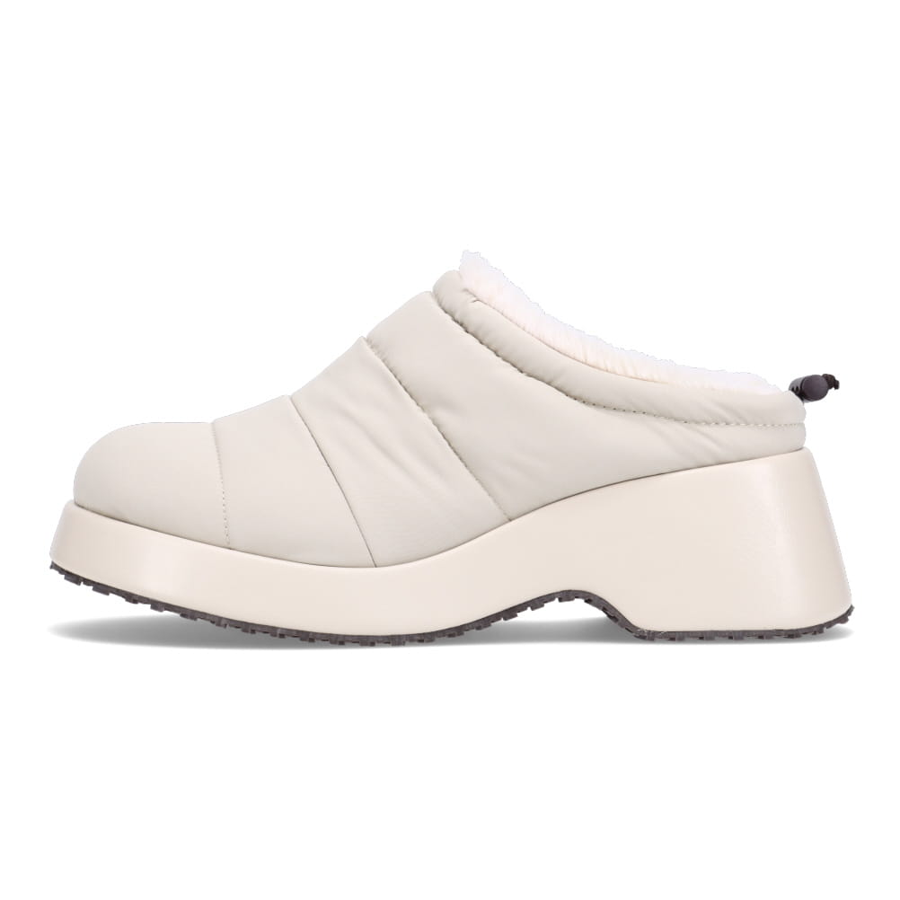 ダウン風サボサンダル