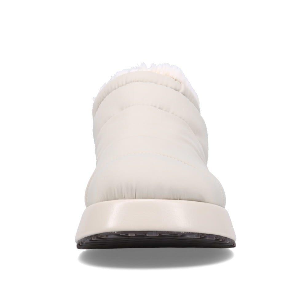 ダウン風サボサンダル