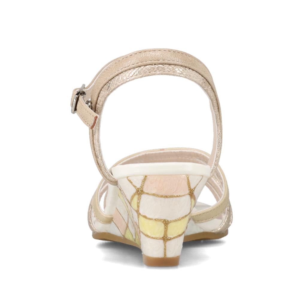 アンクルストラップパンプス