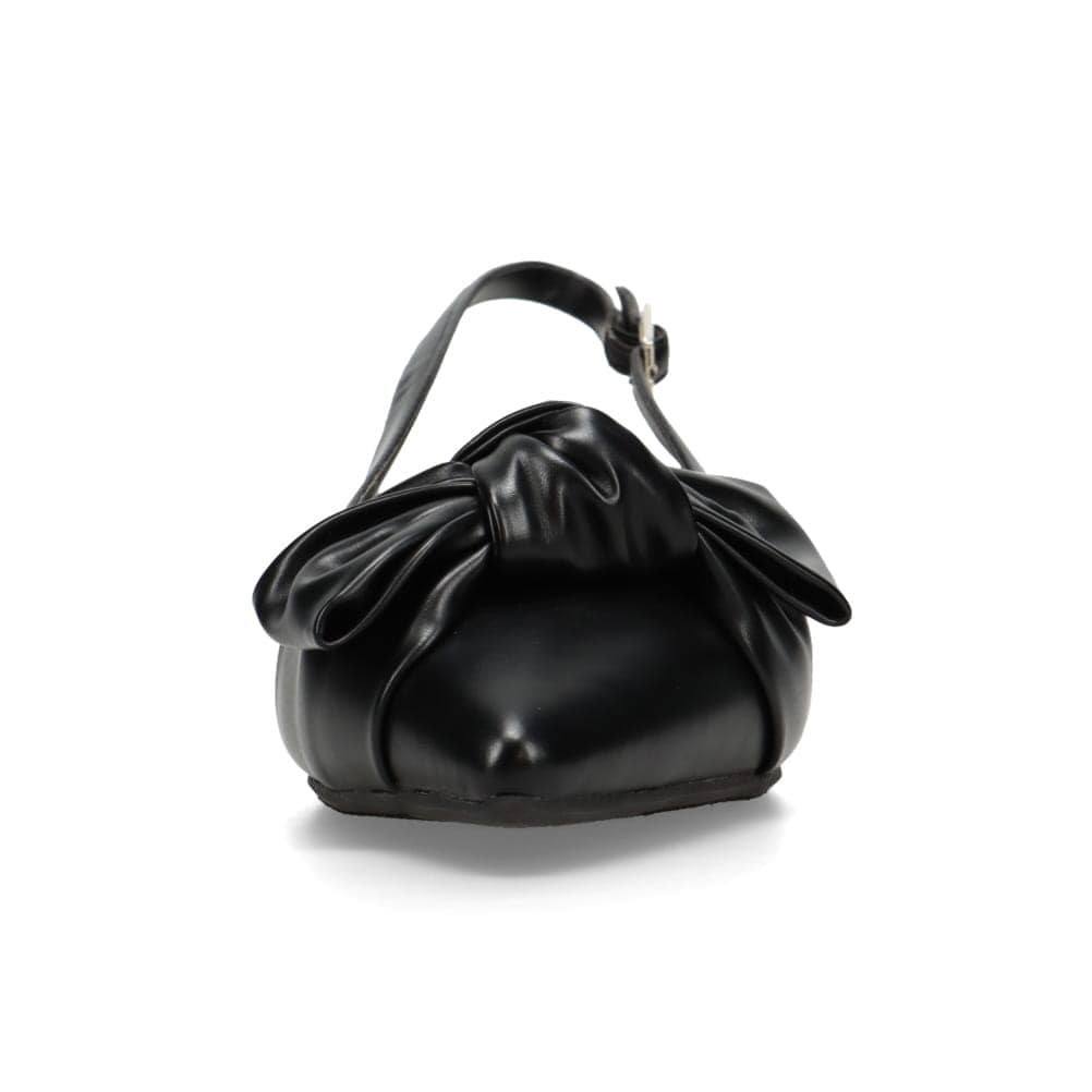 リボン付きポインテッドトゥパンプス