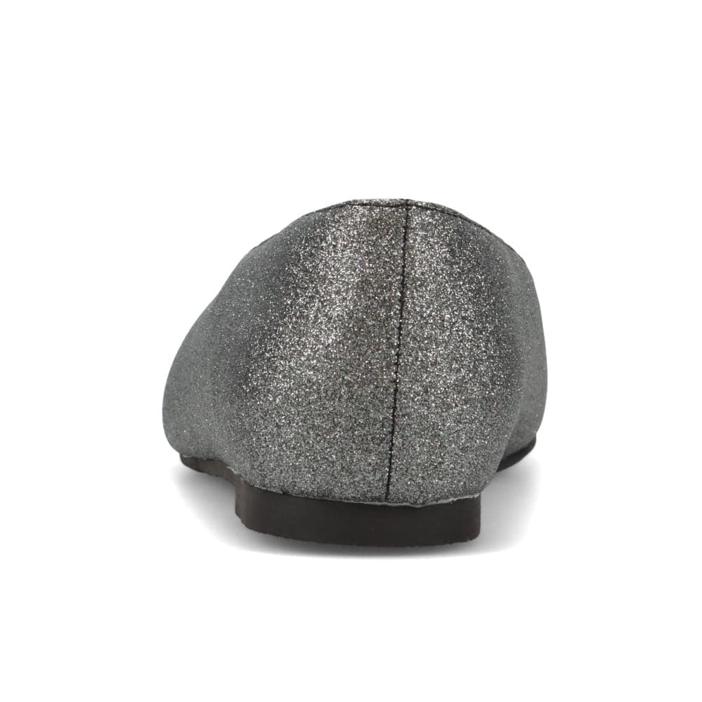 ポインテッドトゥ フラットパンプス