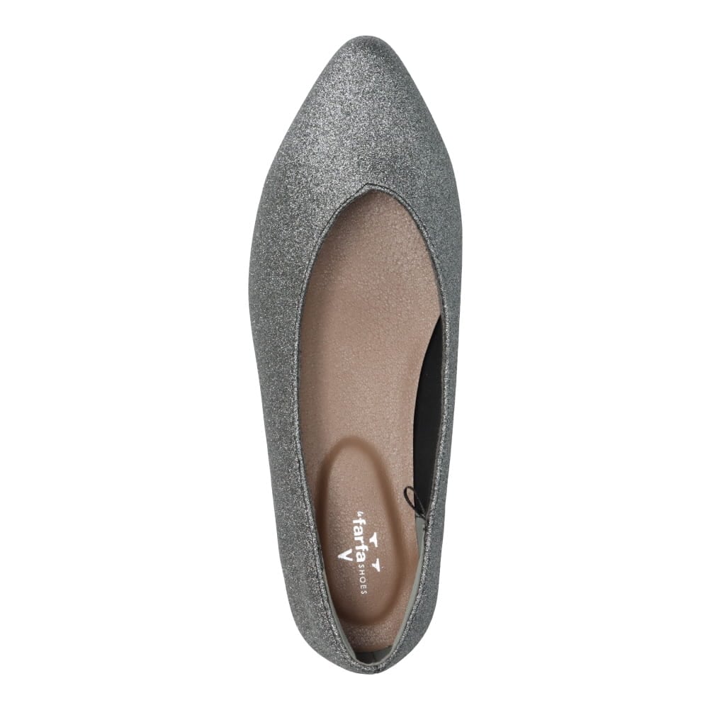 ポインテッドトゥ フラットパンプス