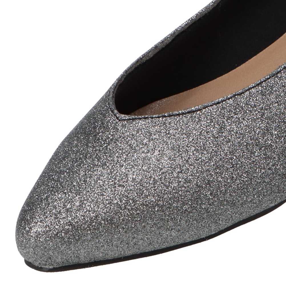 ポインテッドトゥ フラットパンプス