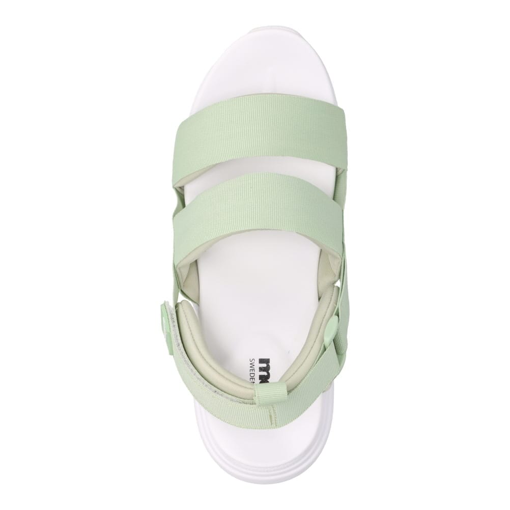 エアー入りスポーツサンダル