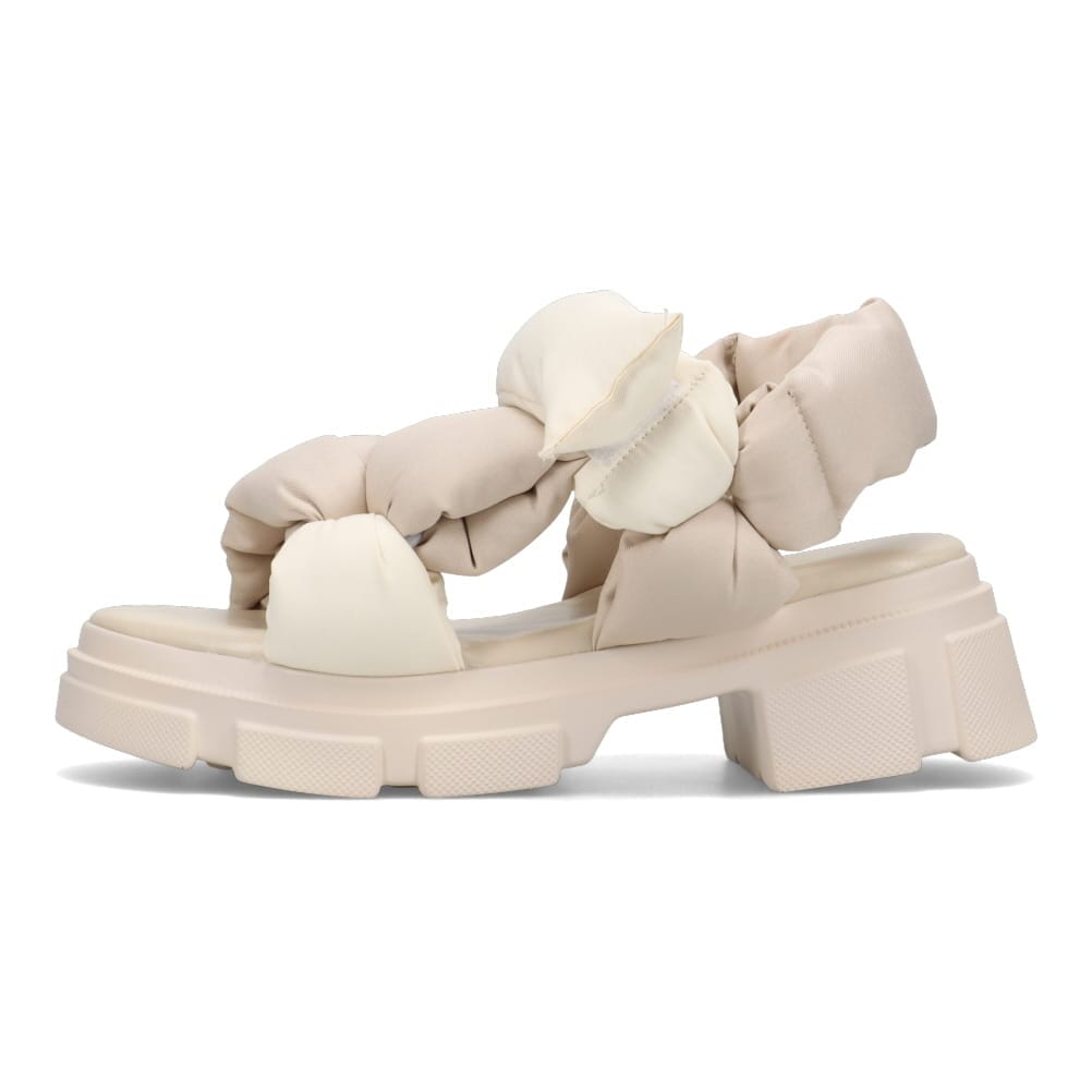 厚底パテッドサンダル