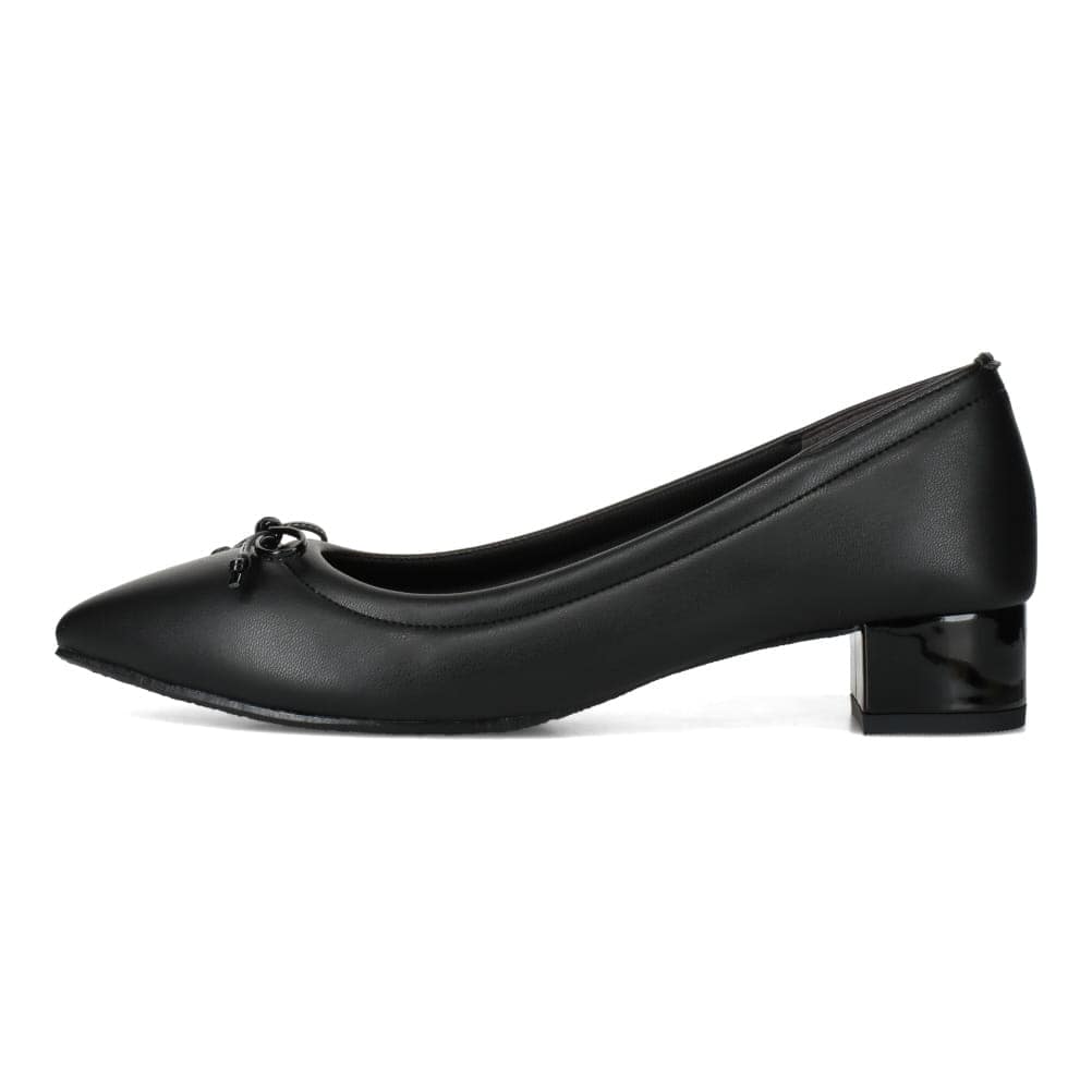 リボン付きパンプス