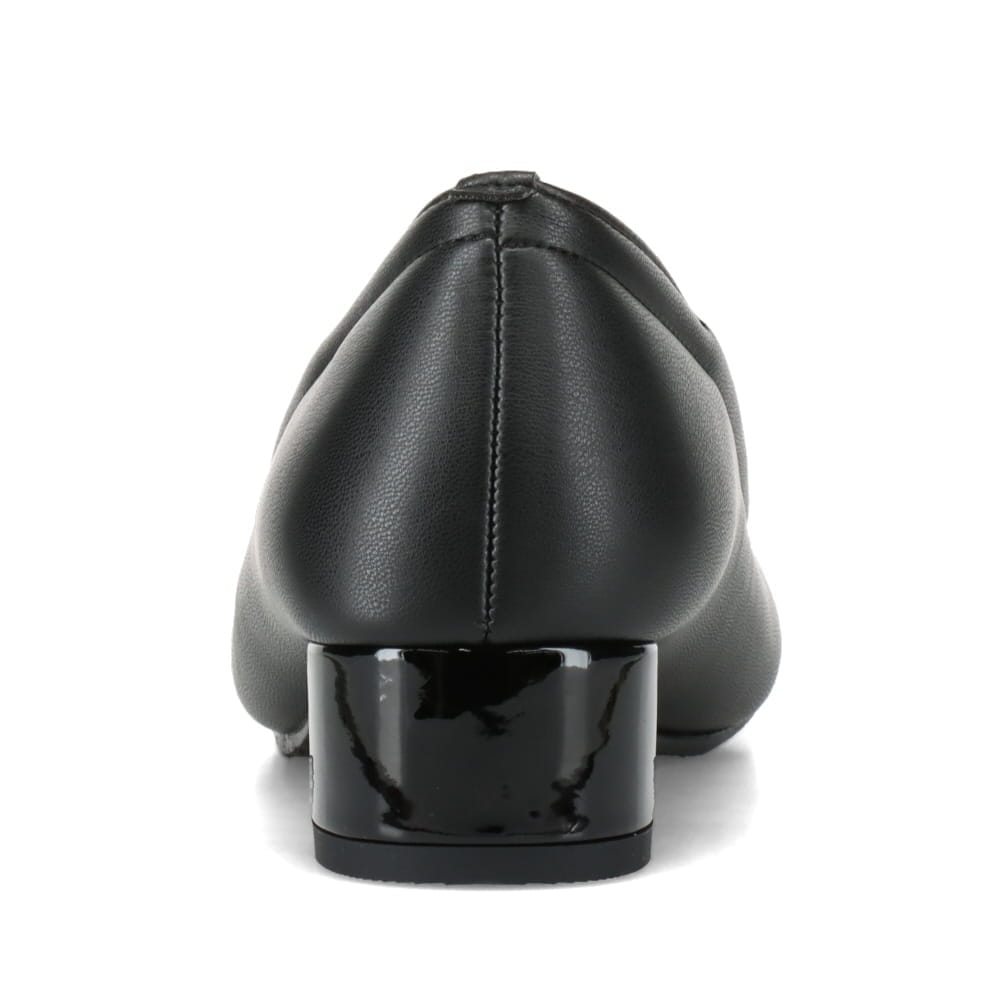 リボン付きパンプス