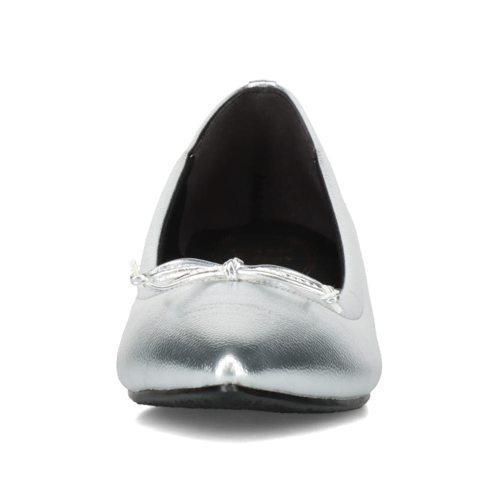 リボン付きパンプス